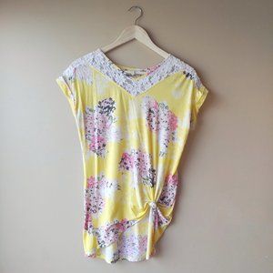 C Est 1946 Lace & Floral Top